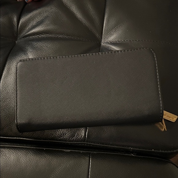 Michael Kors Black Wallet with Gold Accents - Picture 1 of 2